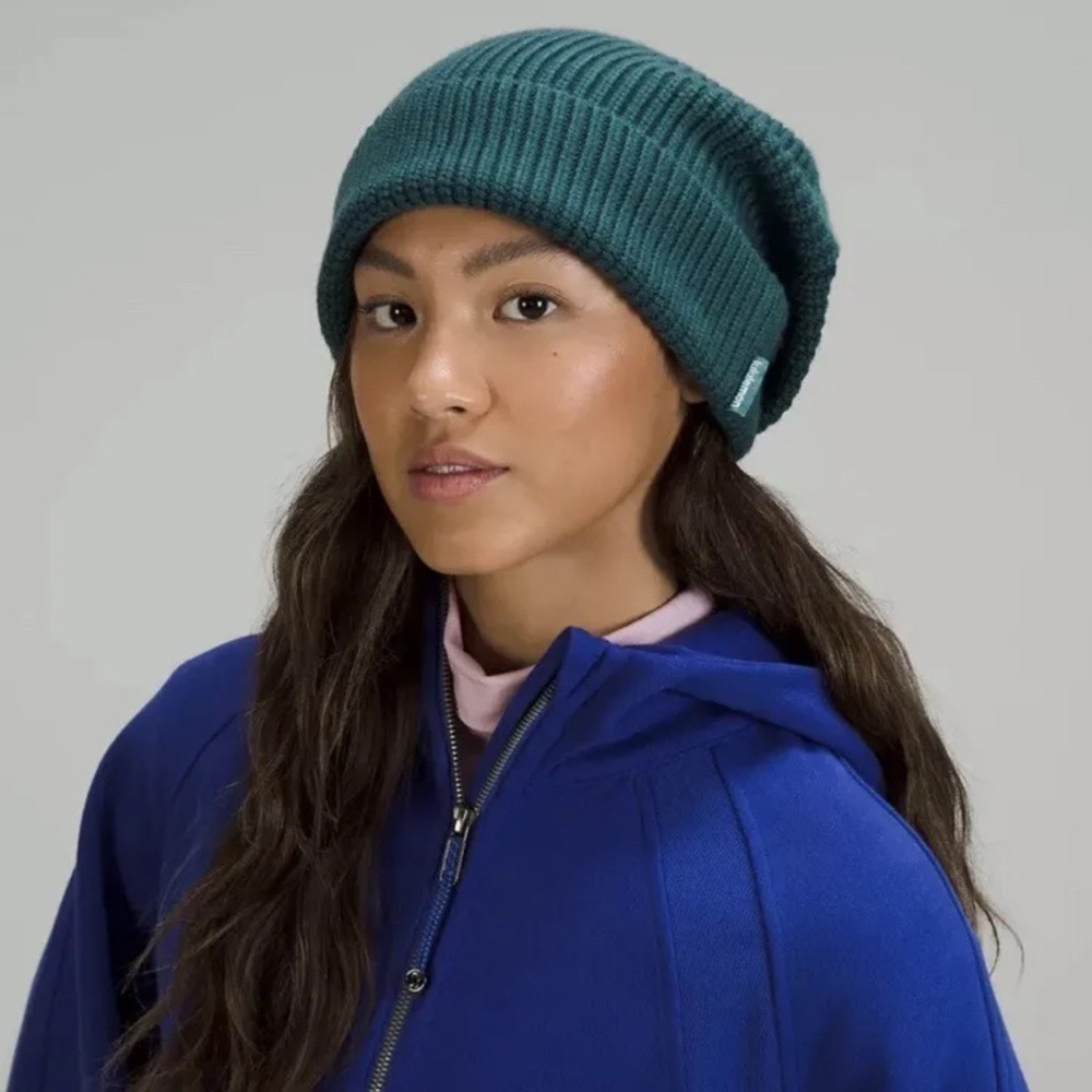 Lululemon Ribbed Merino Wool Knit Beanie Winter Hat Green Jasper Nwt